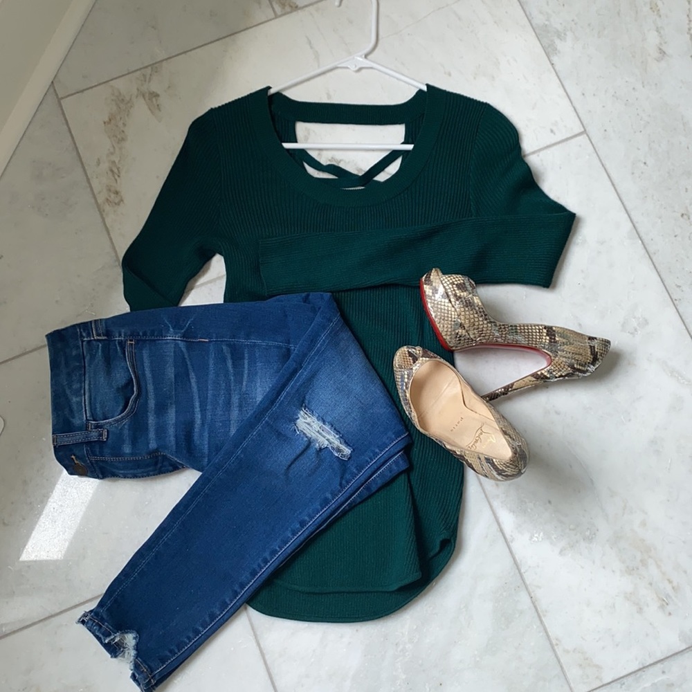 Sexy peekaboo back green sweater